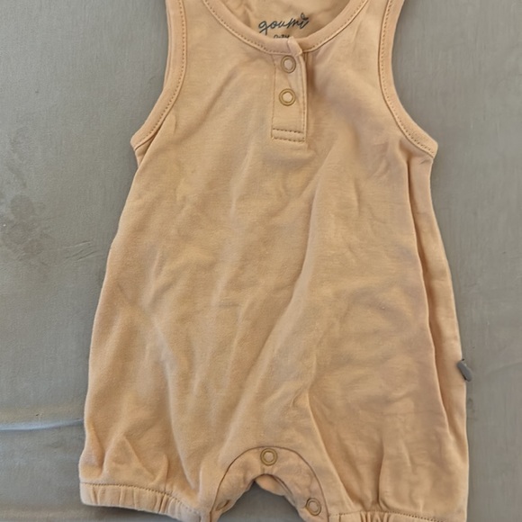 Goumi romper EUC 0-3m - Picture 3 of 4